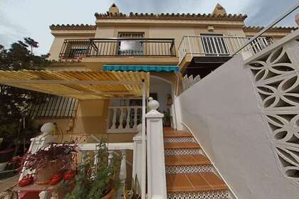 Half vrijstaande huizen verkoop in Los Alamos, Torremolinos, Málaga. 